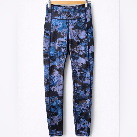 lululemon athletica Pants - Lululemon Athletica Speed Up Tight Black and Blue‎ Patterned Leggings